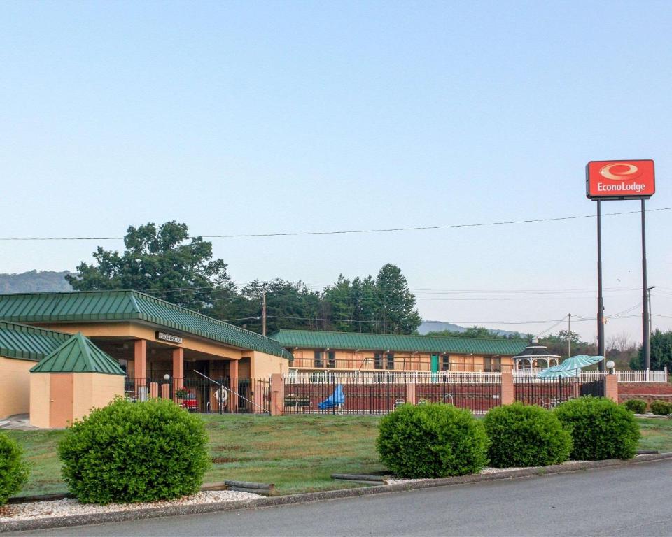 Econo Lodge - Rocky Top - image 5