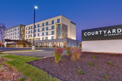 Courtyard by Marriott Bentonville Rogers Promenade - main image