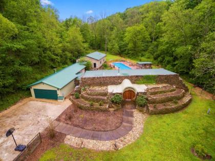 POOL OPEN! - The Hobbit House - Unique Arkansas Getaway! - image 2