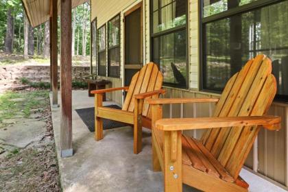 Big Pine Holler - 1 Mi to Beaver Lake - Cozy Secluded Cottage Cabin - image 10