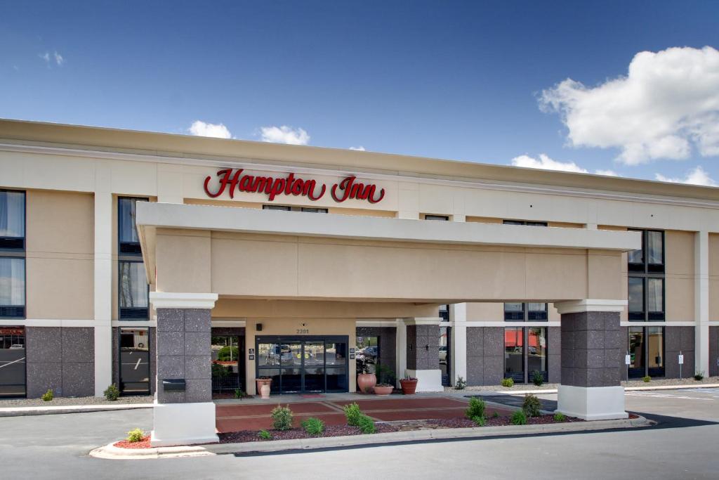 Hampton Inn Rolla - main image