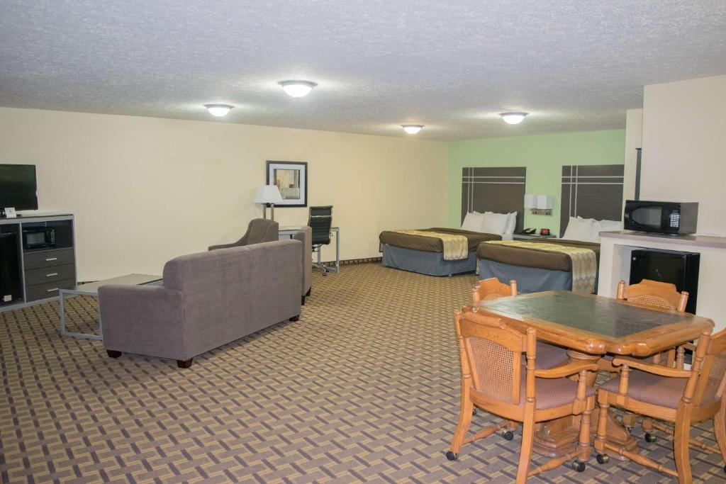 Best Western Coachlight - image 6