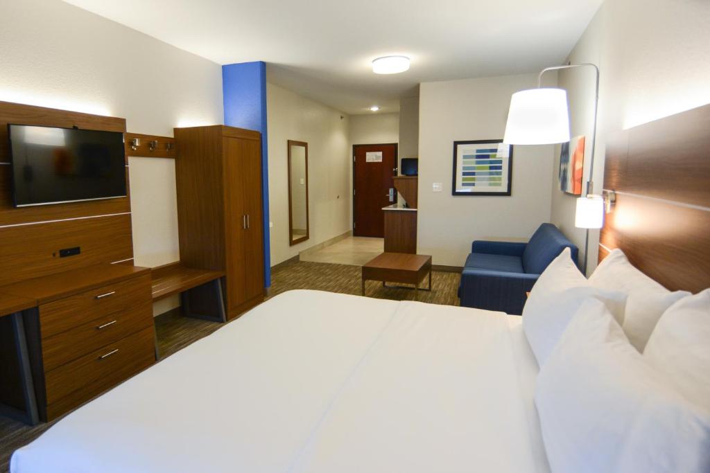 Holiday Inn Express Rolla an IHG Hotel - image 3