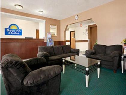 Days Inn & Suites by Wyndham Romeoville - image 5