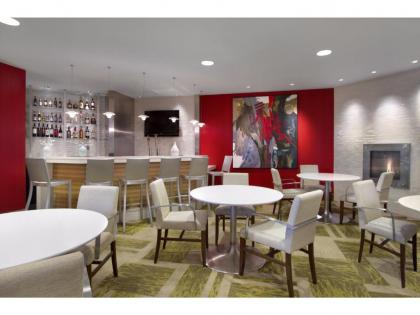 Embassy Suites Detroit Metro Airport - image 18