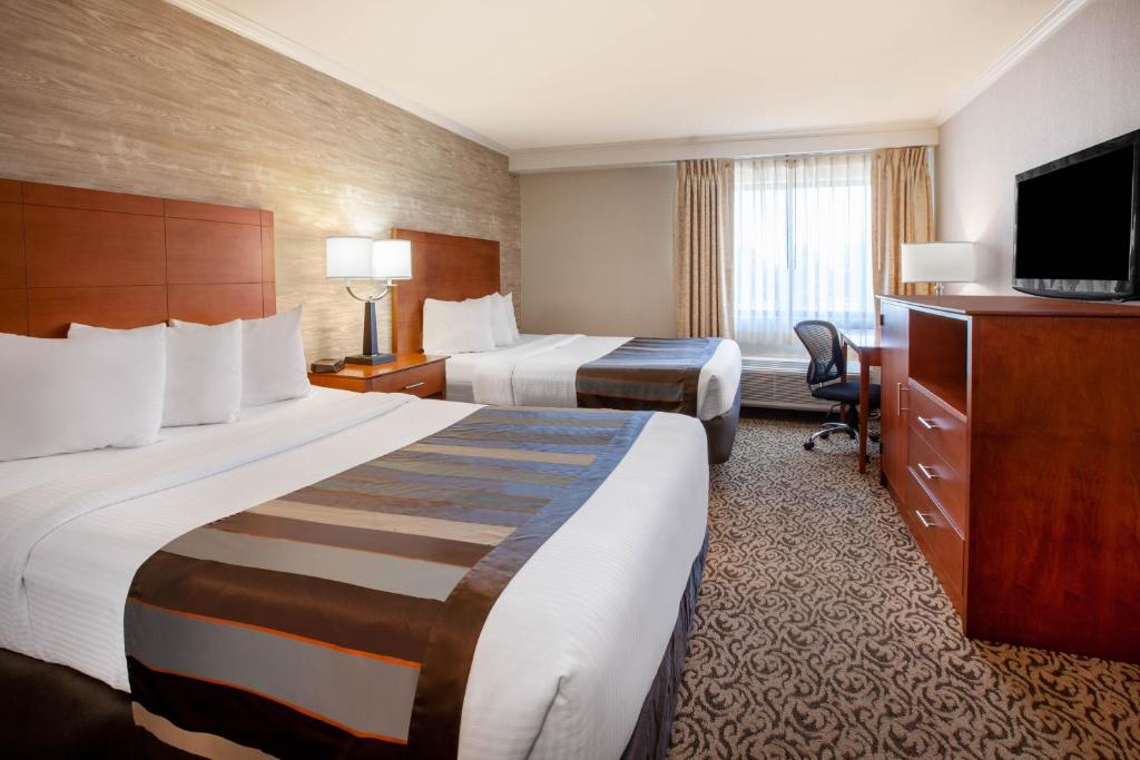 Wingate by Wyndham Detroit Metro Airport - image 6