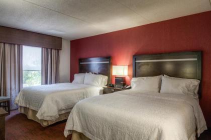 Hampton Inn & Suites Detroit/Airport Romulus - image 8