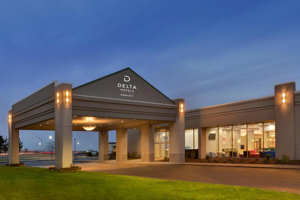 Delta Hotels by Marriott Detroit Metro Airport - image 4