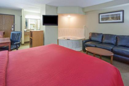 AmericInn by Wyndham Roseau - image 7