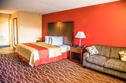 Days Inn by Wyndham Roseburg - image 2