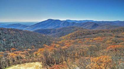 Wintergreen Home with Hot Tub Deck and Mountain Views - image 2