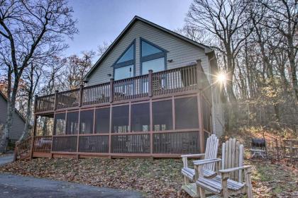 Blue Ridge Home with mtn Views and On Site Skiing Roseland Virginia