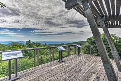 Blue Ridge Home with Mtn Views and On-Site Skiing! - image 3