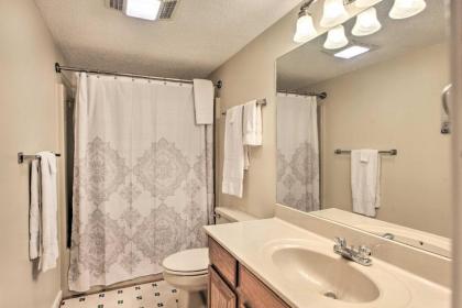 Pet-Friendly Condo Less Than 2 Mi to Ski Wintergreen! - image 12