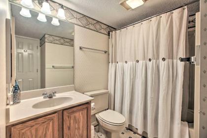 Pet-Friendly Condo Less Than 2 Mi to Ski Wintergreen! - image 15