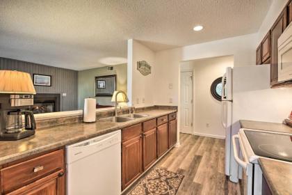 Pet-Friendly Condo Less Than 2 Mi to Ski Wintergreen! - image 9