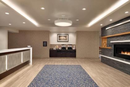 Hampton Inn & Suites Rosemont Chicago O'Hare - image 11