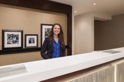 Hampton Inn & Suites Rosemont Chicago O'Hare - image 7