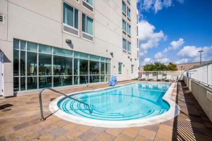 SpringHill Suites by Marriott Houston Rosenberg - image 9