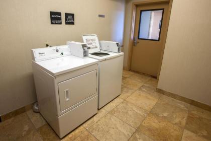 Hampton Inn & Suites Houston Rosenberg - image 15