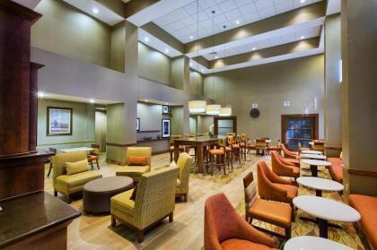 Hampton Inn & Suites Houston Rosenberg - image 18