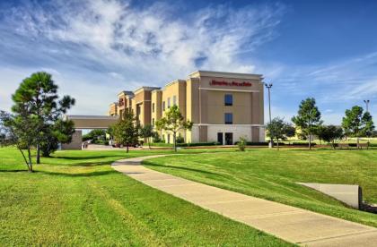 Hampton Inn & Suites Houston Rosenberg - image 19