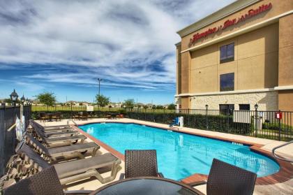 Hampton Inn & Suites Houston Rosenberg - image 4