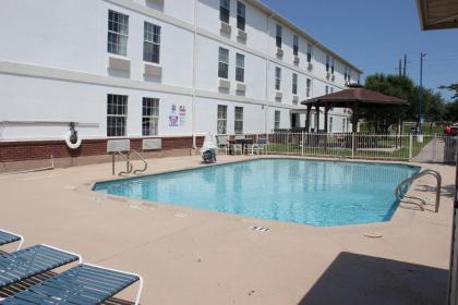 Motel 6-Rosenberg TX - image 8