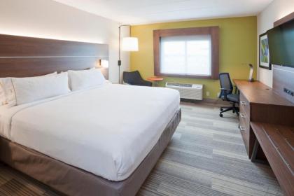 Holiday Inn Express Roseville-St. Paul an IHG Hotel - image 9