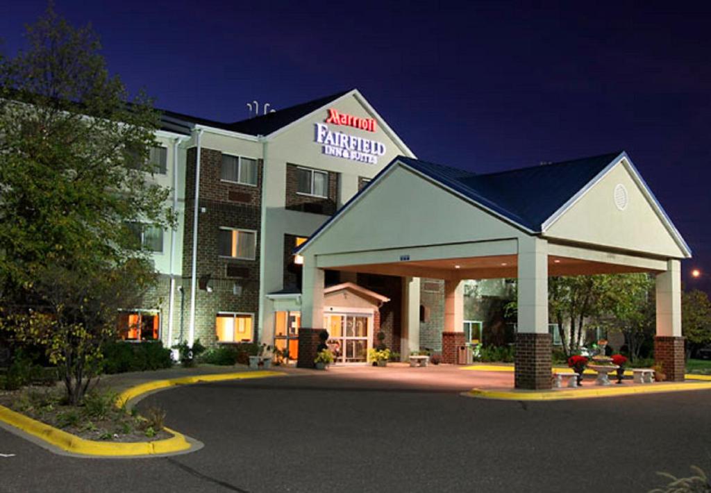 Fairfield Inn & Suites Minneapolis St. Paul/Roseville - main image