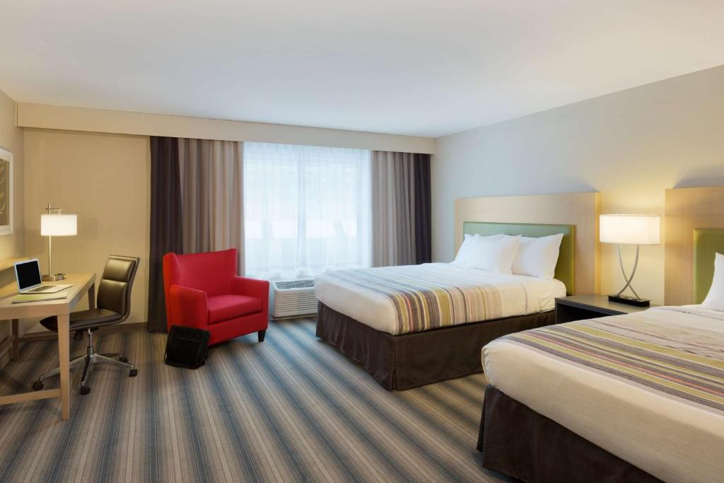 Country Inn & Suites by Radisson Roseville MN - image 3