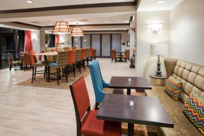 Hampton Inn Minneapolis-RosevilleMN - image 12