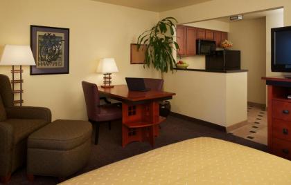 Larkspur Landing Roseville-An All-Suite Hotel - image 10