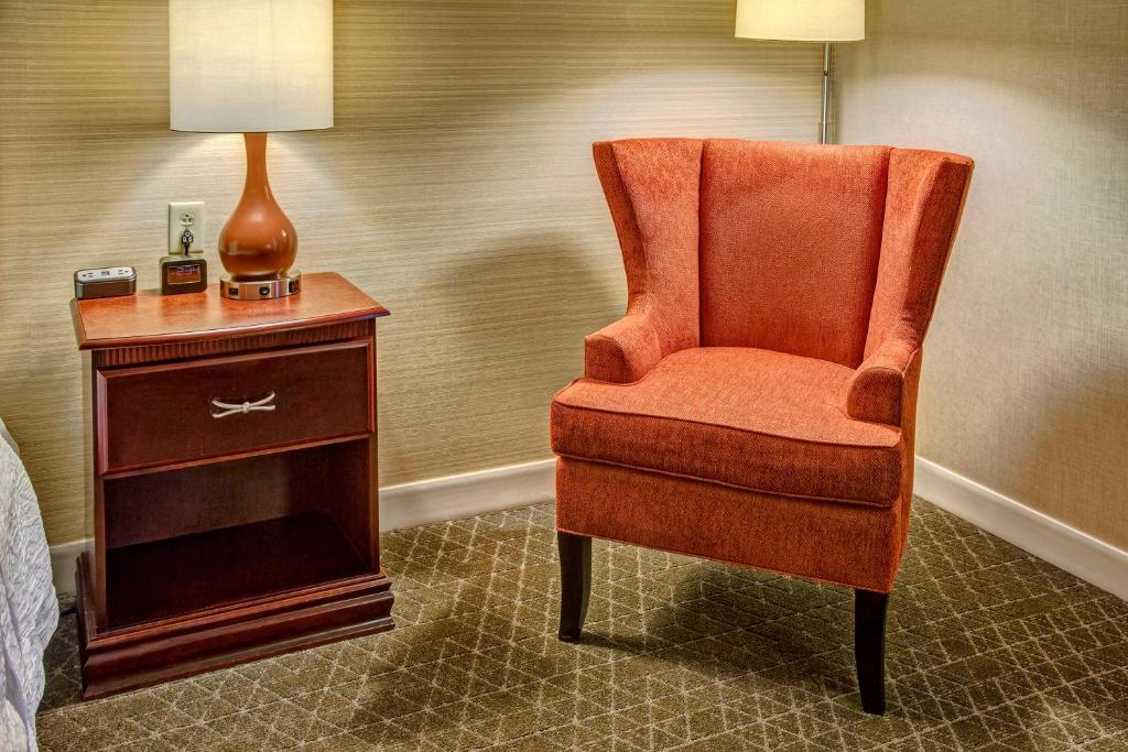 Hampton Inn & Suites Toledo-Perrysburg - image 5