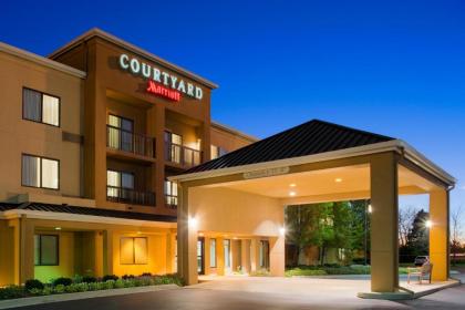 Courtyard Toledo Rossford/Perrysburg - image 1