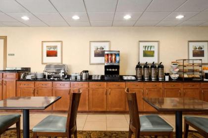 Country Inn & Suites by Radisson Toledo South OH - image 8