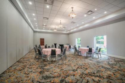 Holiday Inn Atlanta/Roswell an IHG Hotel - image 9