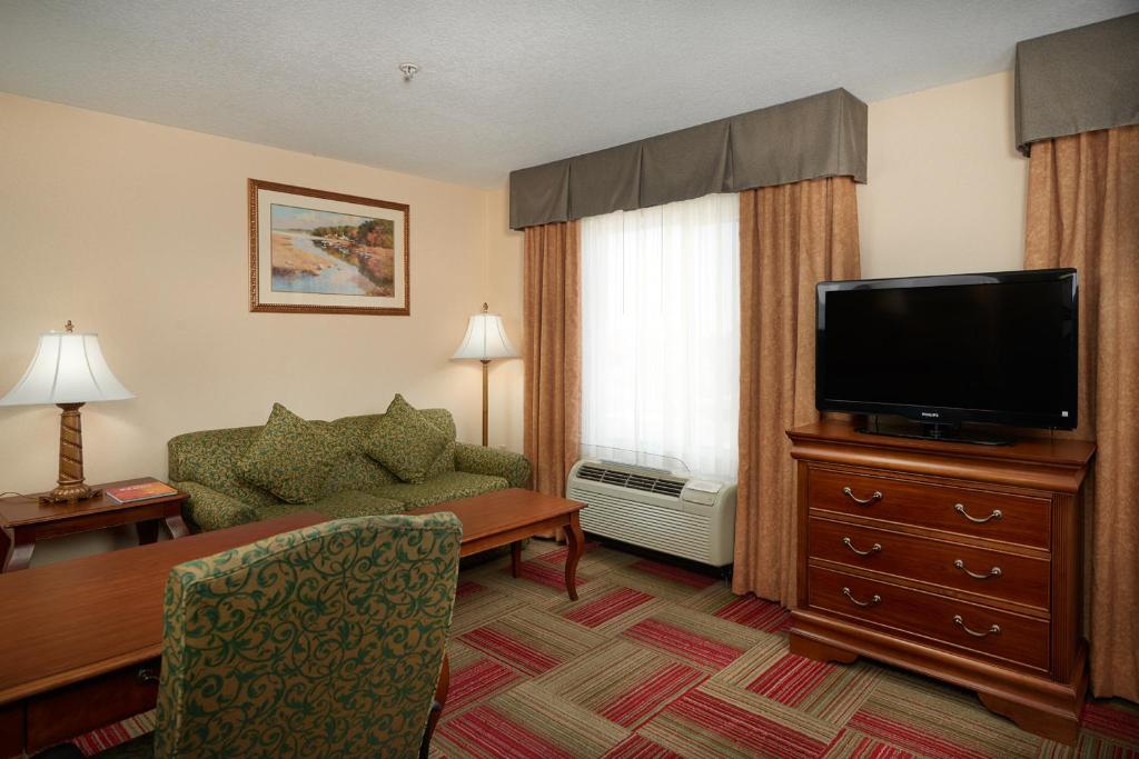 Hampton Inn & Suites Roswell - image 5