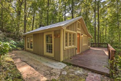 Private Cabin with Deck 25 Miles from Atlanta! Georgia