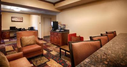 Best Western Plus Wausau-Rothschild Hotel - image 7