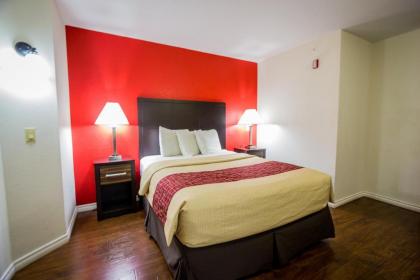 Red Roof Inn Austin - Round Rock - image 3