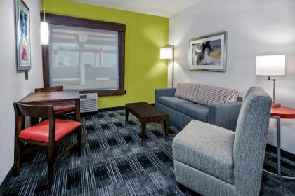 Holiday Inn Express & Suites Round Rock Austin North an IHG Hotel - image 11