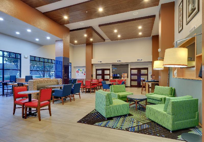 Holiday Inn Express & Suites Austin - Round Rock - image 4