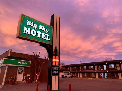 Big Sky Motel - image 8