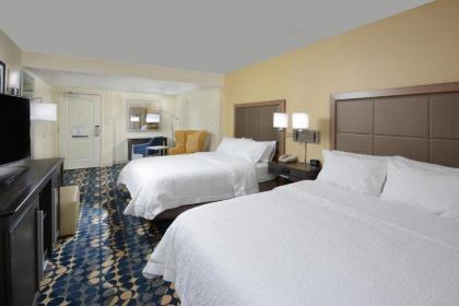 Hampton Inn Roxboro - image 13