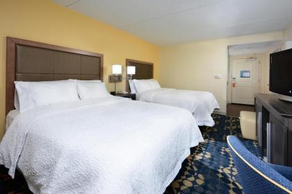 Hampton Inn Roxboro - image 2