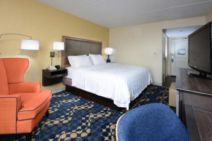 Hampton Inn Roxboro - image 7