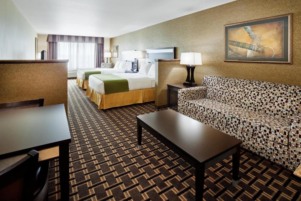 Holiday Inn Express and Suites Limerick-Pottstown an IHG Hotel - image 7