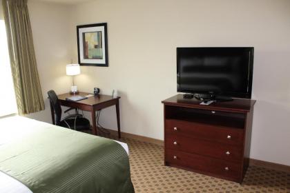 Cobblestone Inn & Suites - Rugby - image 10