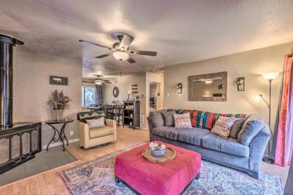 Cozy Condo with Grill - 2 Mi to Ruidoso Downs!